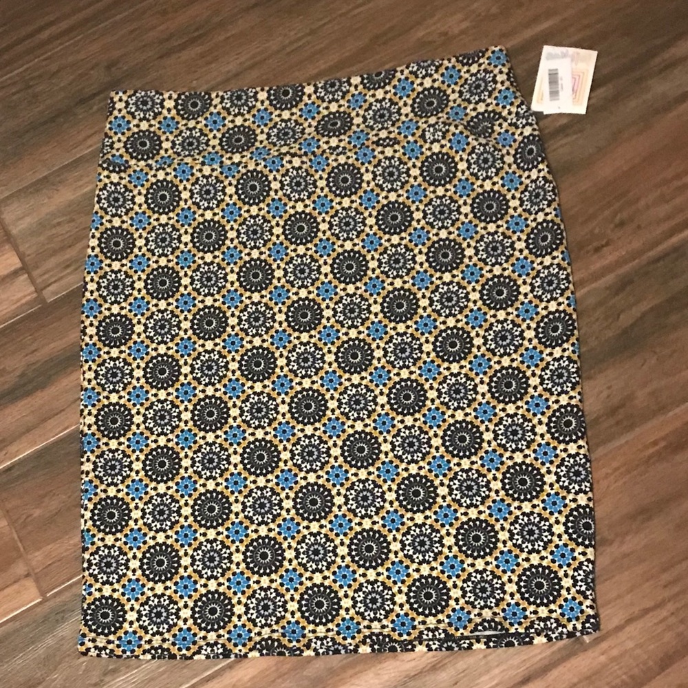 ✏️ NWT LuLaRoe brand women’s “Cassie” skirt - Picture 1 of 6